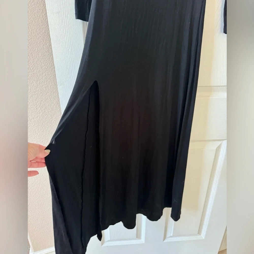 Trios long sleeve black dress scoop neck with slit size 0 - Picture 5 of 8
